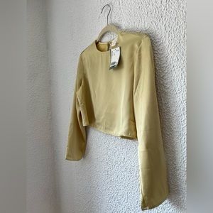H&M Cropped Satin Blouse size XS